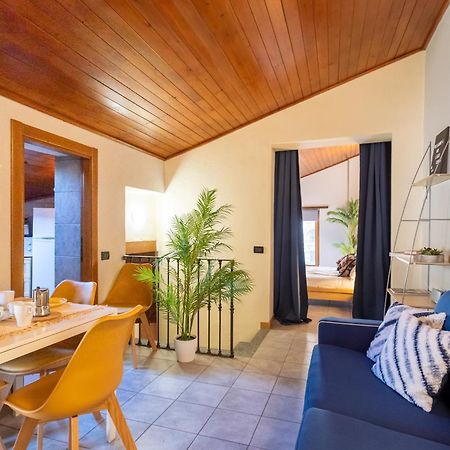 Blue Attic - Historical Como City Center By Rent All Côme Esterno foto