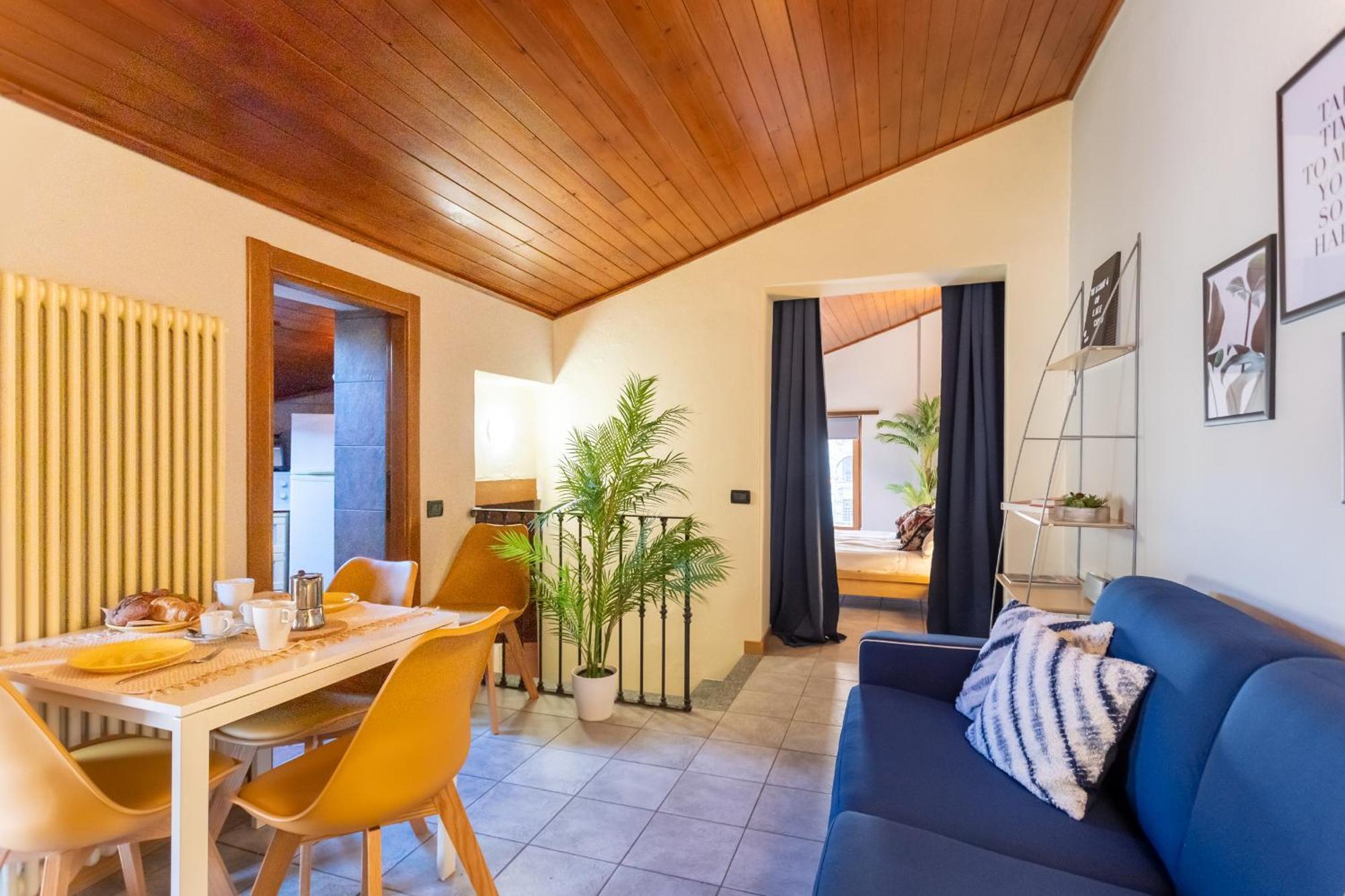 Blue Attic - Historical Como City Center By Rent All Côme Esterno foto