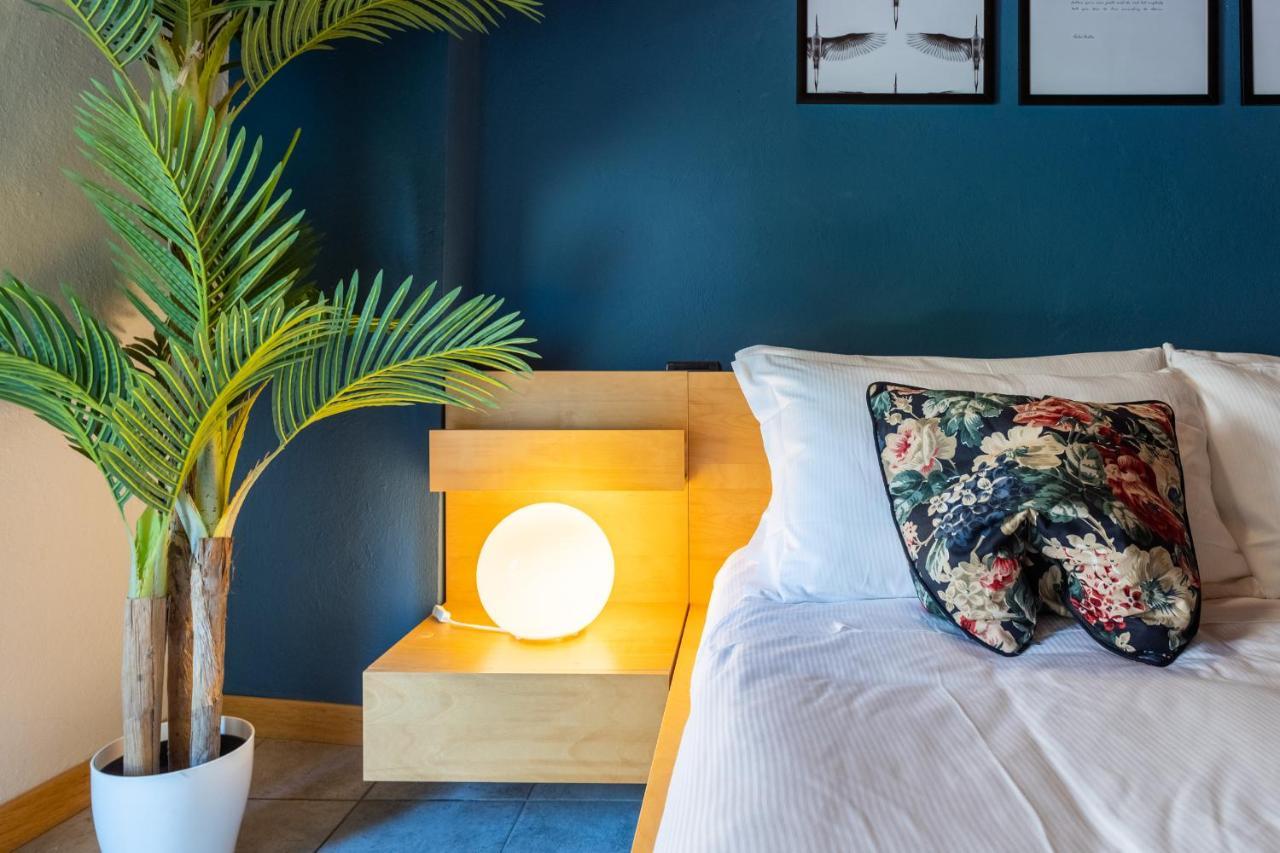 Blue Attic - Historical Como City Center By Rent All Côme Esterno foto